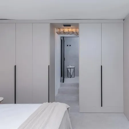 Unique Mediterranean 4 Star With Zone Apartment