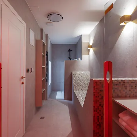 Apartment Unique Mediterranean 4 Star With Zone