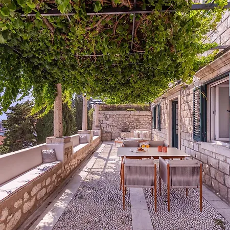 Apartment Unique Mediterranean 4 Star With Zone *
